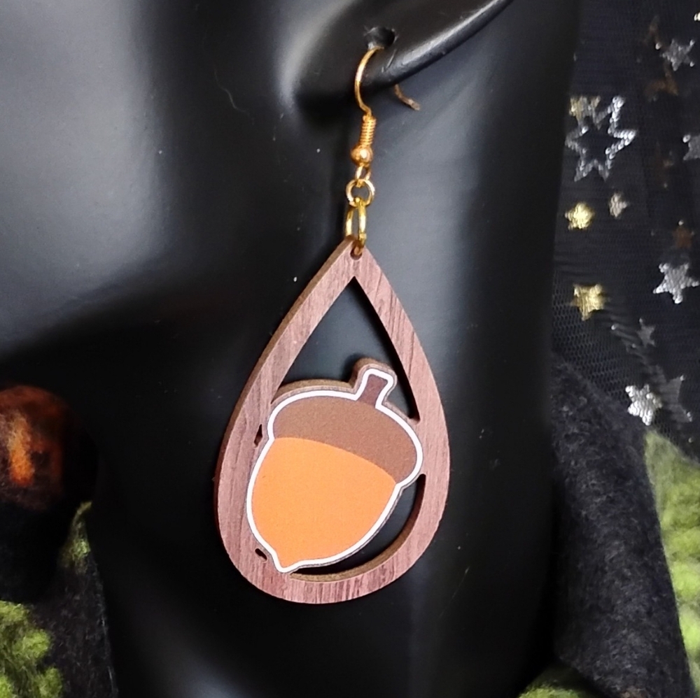 GROOVY GLAM Handmade Wooden Lazer Cutout Autumn Acorn Earrings